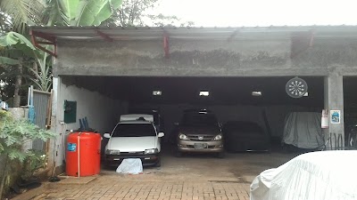 Photos of Artha Laras Sewa Mobil