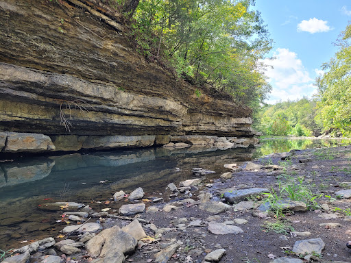 Devils Den Campground E - Visual