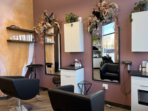 The Edit Beauty Lounge - Thumbnail