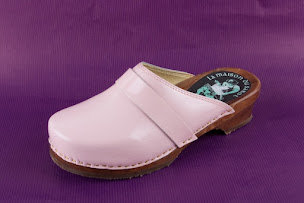 Photo n°27 de La Maison Du Sabot à Batz-sur-Mer (Magasin de chaussures)