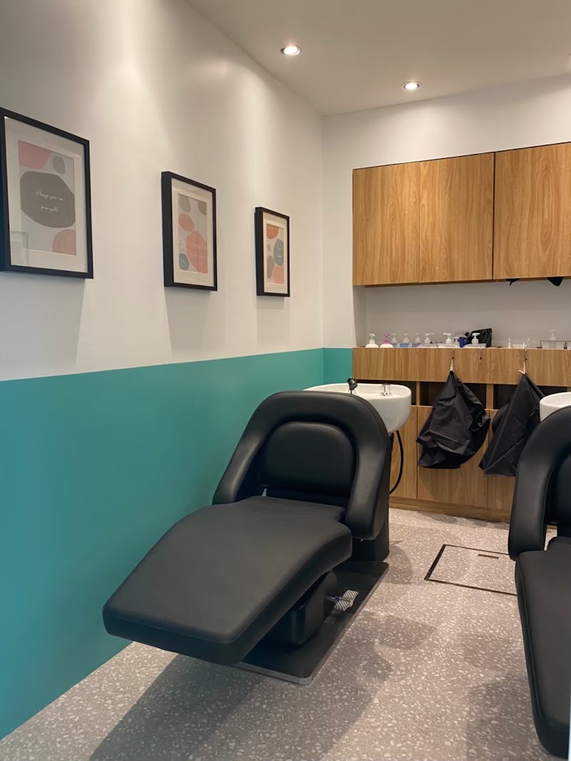 AUBE HAIR samara 秋田広面店