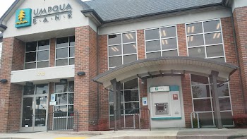 Umpqua Bank photo