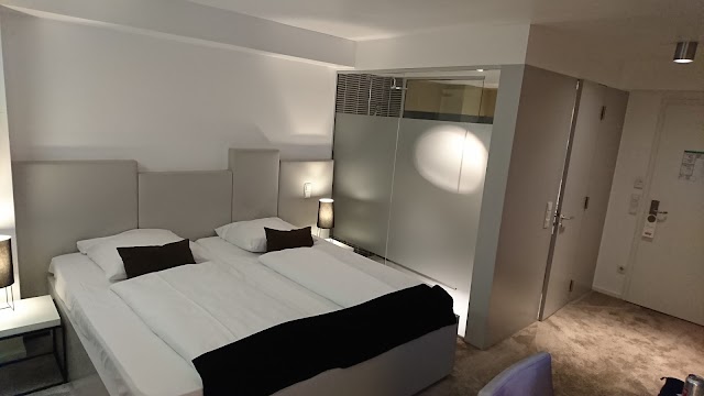 Pearl Hotel