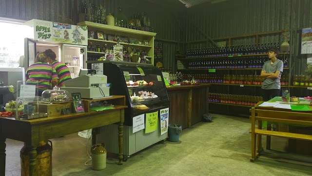 Sutton's Juice Factory Cidery & Cafe