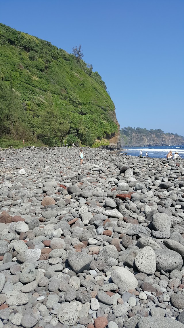 Pololu Valley Lookout
