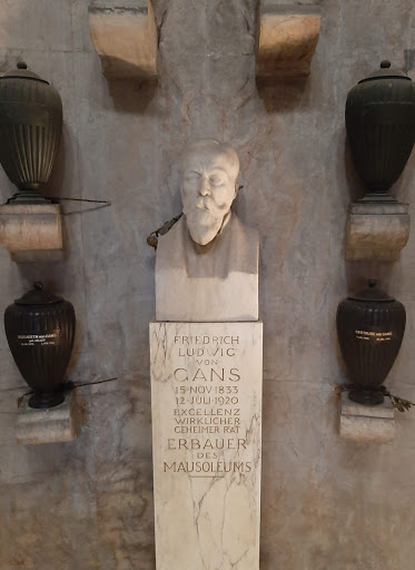 Mausoleum Gans - Thumbnail
