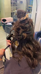 Photo n°2 de Relooking Coiffure - Biard Mylène à Clermont-Ferrand (Distributeur de produits de beauté)