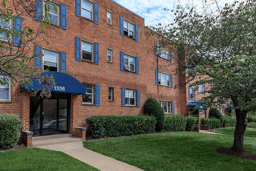 Victoria Crossing Apartments