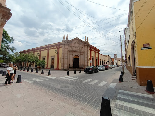 Calzada Pedro Moreno - Thumbnail