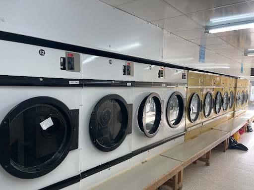 The Big T Cleaners Laundrette - Best laundry in the Dewsbury - Thumbnail