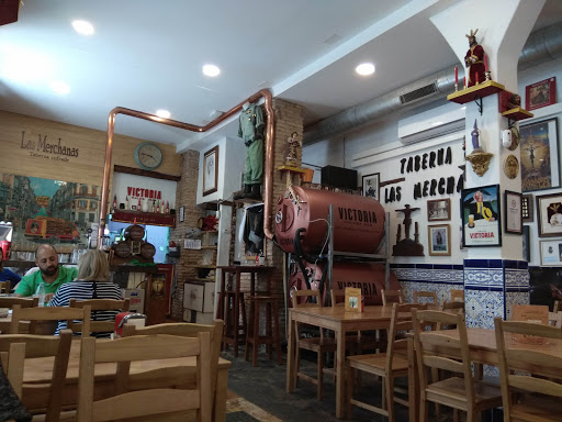 Plaza Pintor Eugenio Chicano - Thumbnail