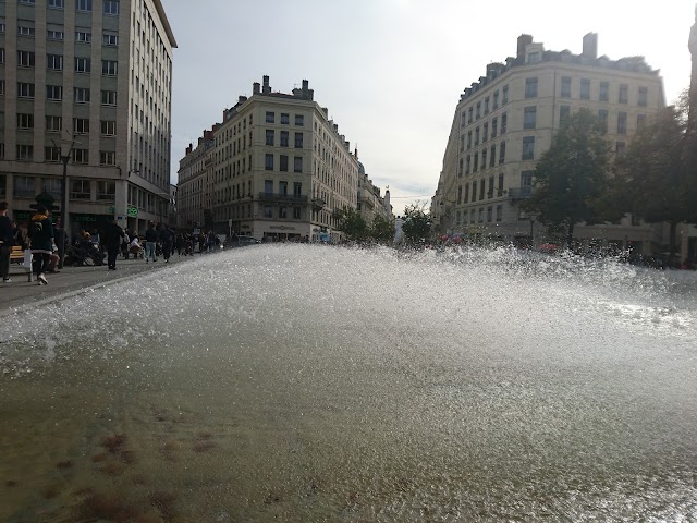 Parc LPA - République