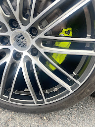 Photo n°17 de Presti'Jantes - Spécialiste de la rénovation et réparation de jantes alu à Gretz-Armainvilliers (Atelier de peinture)