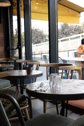 Photo 4 - Food Park