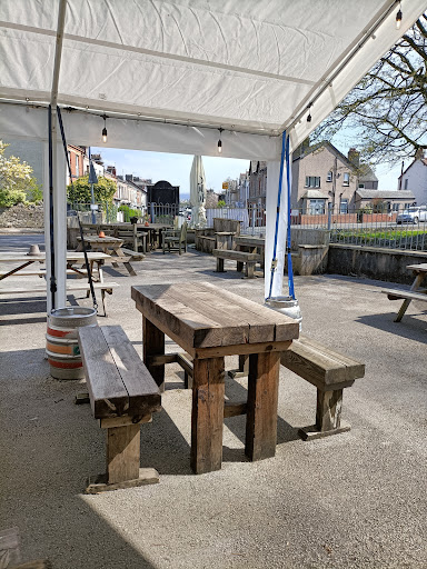 Devonshire Arms - Visual