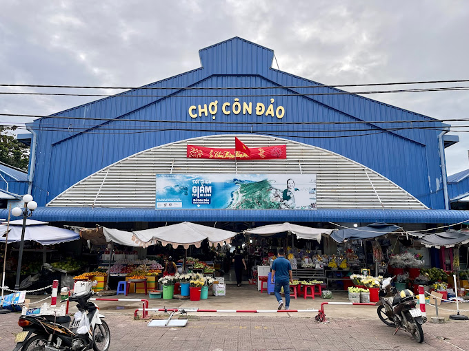 Chợ Côn Đảo, Đường Phạm Văn Đồng, Côn Đảo, Bà Rịa Vũng Tàu
