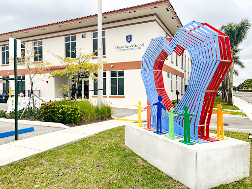 Divine Savior School - Visual