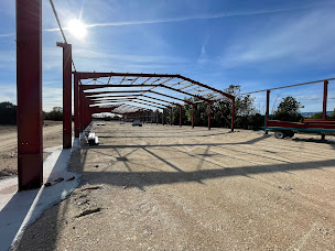 Photo n°3 de Charpente Métallique Julliard Montage & Construction à Saint-Rémy-de-Provence (Installateur de charpentes métalliques)