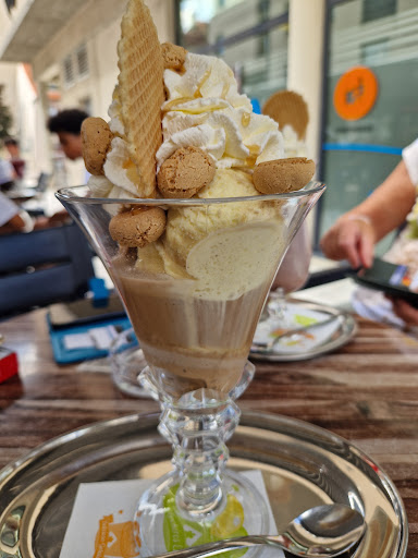 Giuliana Bar Glacier Gallery - France