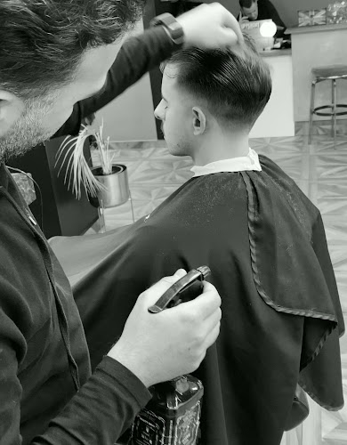 Comentarii opinii despre Billy's Barber Salon