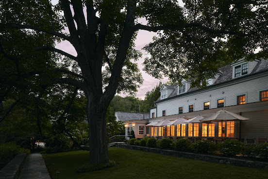 Bedford Post Tavern by null