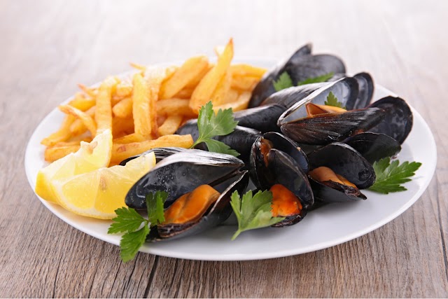Moules & Chips