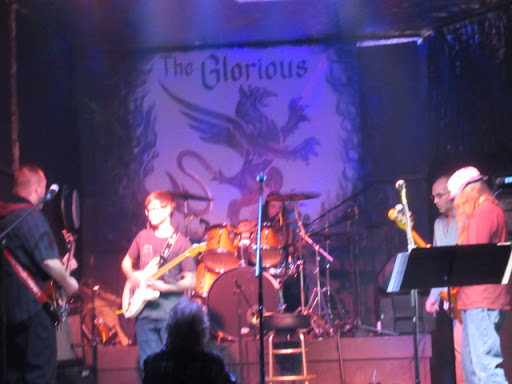 Glorious East End Bar - Thumbnail