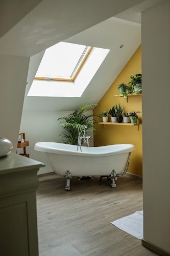 Avis sur La Villa de la Croix : chambres d'hôtes et gîte avec piscine chauffée à Troyes - Hôtel