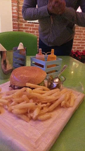 WARRIOR RESTAURANTE , SNACKS Y CERVEZA - Thumbnail