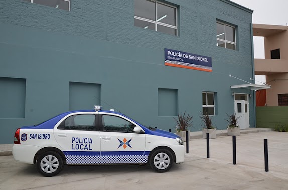 Escuela De Policia Local Y Reentrenamiento San Isidro, Author: From a Google User