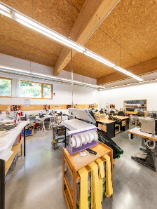 Freund Trachten & Lederhosen Manufaktur Elsenthaler Str. 27, 94481 Grafenau, Deutschland