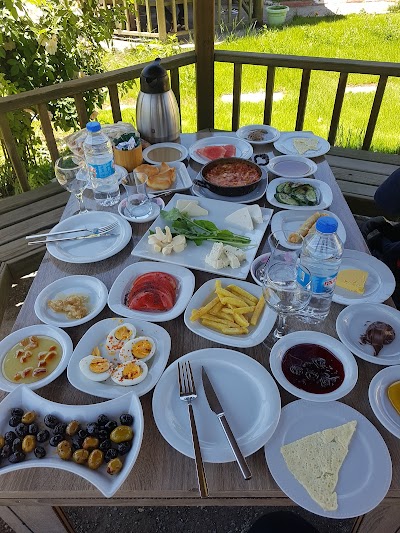 Emir Sultan Parkı Hakkari Evi Kahvaltı Dünyası