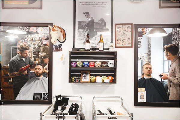 Барберы пермь. Барбер артем бородач. Барбер владимир. Барбершоп на декабристов. Барберы пермь.
