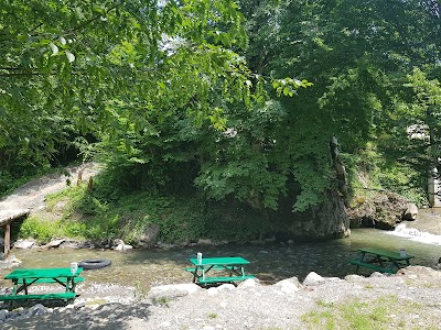 Şelale Yayla Evleri Ve Değirmen Restaurant (Bungalov-Kır Lokantası)