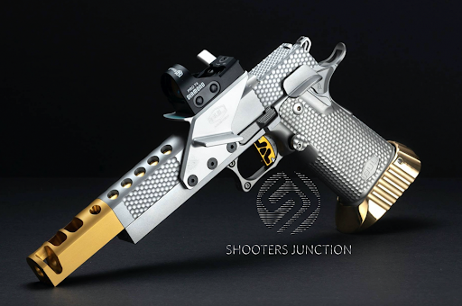 SHOOTERS JUNCTION - Visual