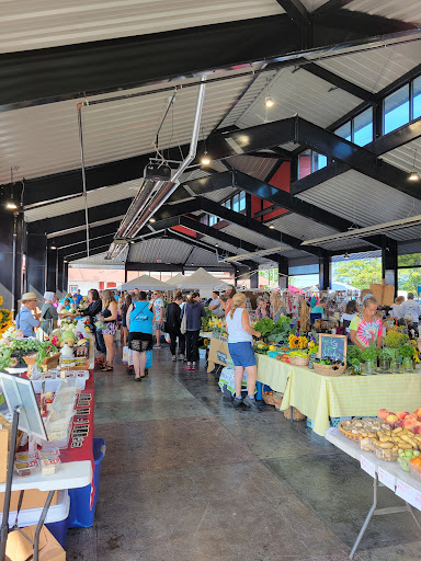 Cadillac Farmers Market - Thumbnail