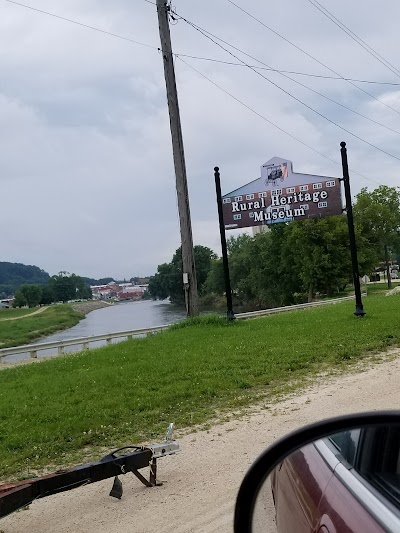 Elkader Inn