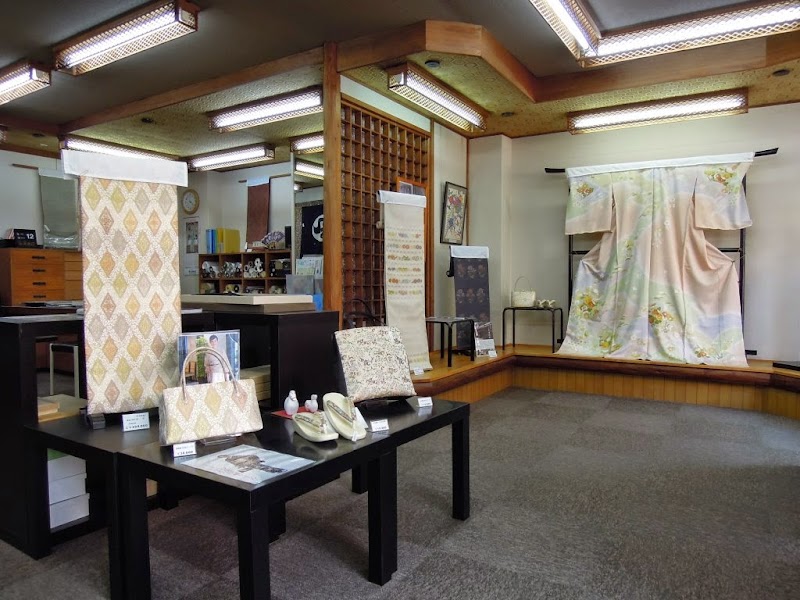 ふるまご呉服店