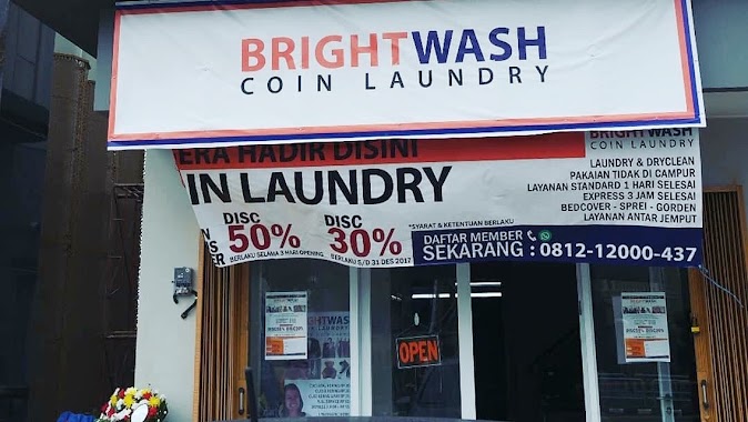 BrightWash Coin Laundry, Author: Susy Chan