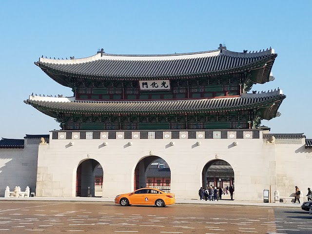 Gwanghwamun Square