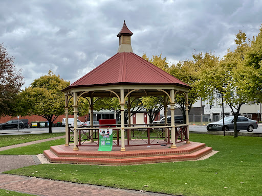 Norwood Memorial Gardens - Thumbnail