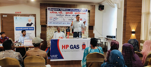 SHRI NAGNESHWARI KRUPA GAS AGENCY_HP SAKHI SAMMELAN AT KAPADWANJ 28.09.2024 post image