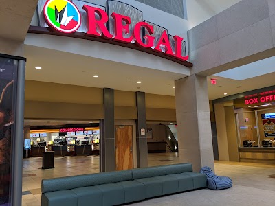 Regal Ballston Quarter