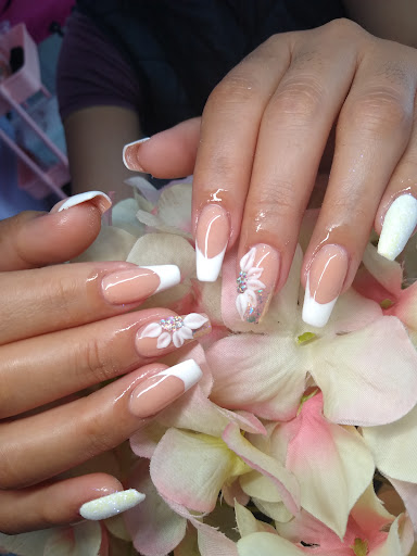 Nails & lashes Butterfly - Thumbnail