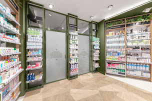 Photo n°13 de Pharmacie de la Place Ronde à Lyon (Pharmacie vétérinaire)