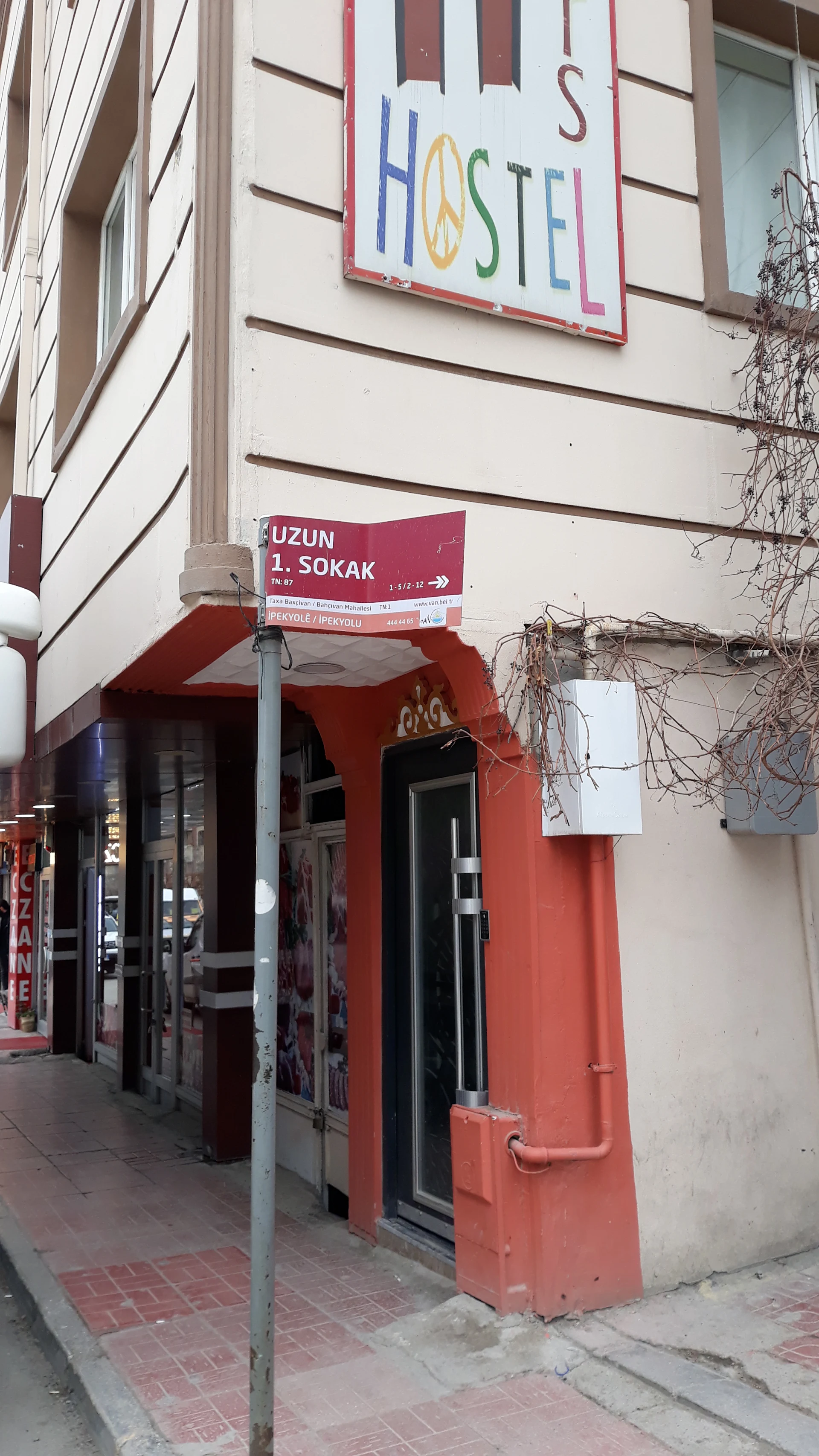 Van Backpackers Hostel