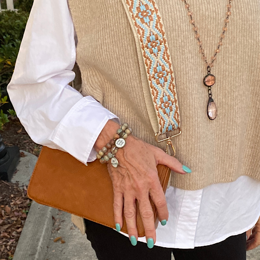 Carolee's - Visual