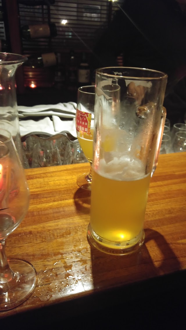 Vino Strada Bar