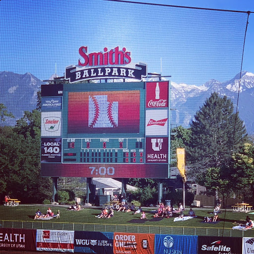 Smith's Ballpark - Thumbnail