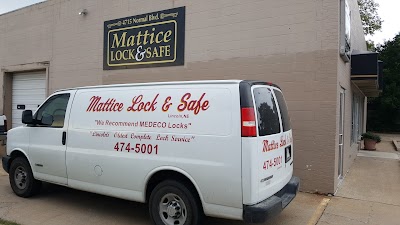 Mattice Lock and Safe